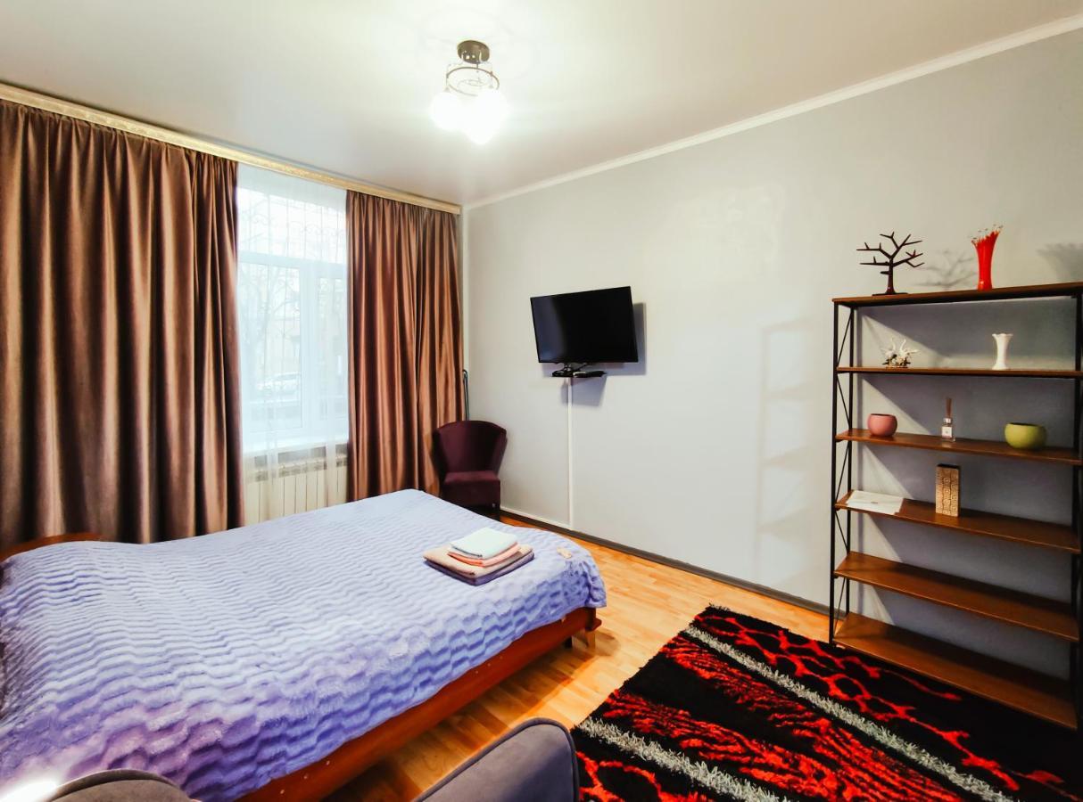 Nadezhda Apartments On Abylay Khan Ave 121 Αλμάτι Εξωτερικό φωτογραφία