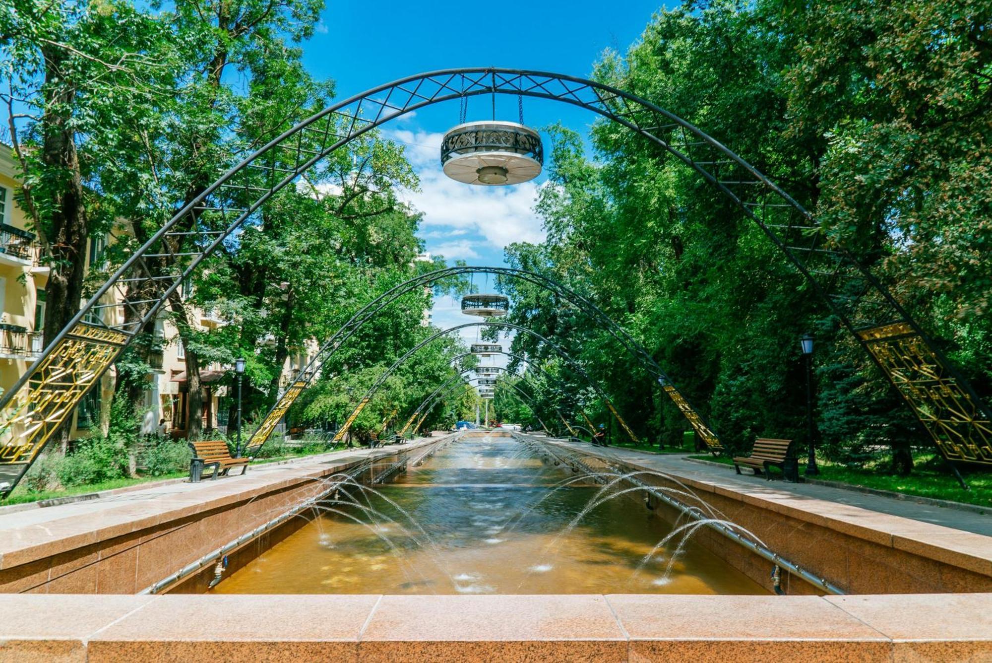 Nadezhda Apartments On Abylay Khan Ave 121 Αλμάτι Εξωτερικό φωτογραφία